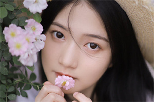 爱上海官网：Exploring the Magic of Shanghai's Creative Industry Park